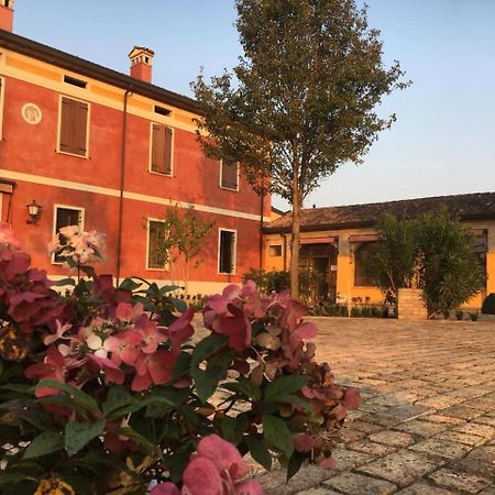 Agriturismo Corte Palazzo Marcaria Eksteriør billede