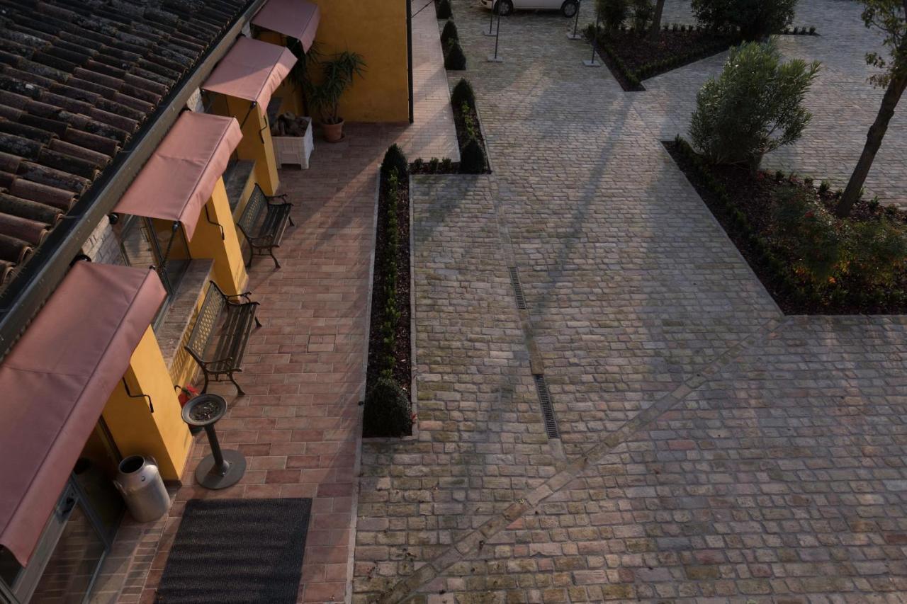 Agriturismo Corte Palazzo Marcaria Eksteriør billede