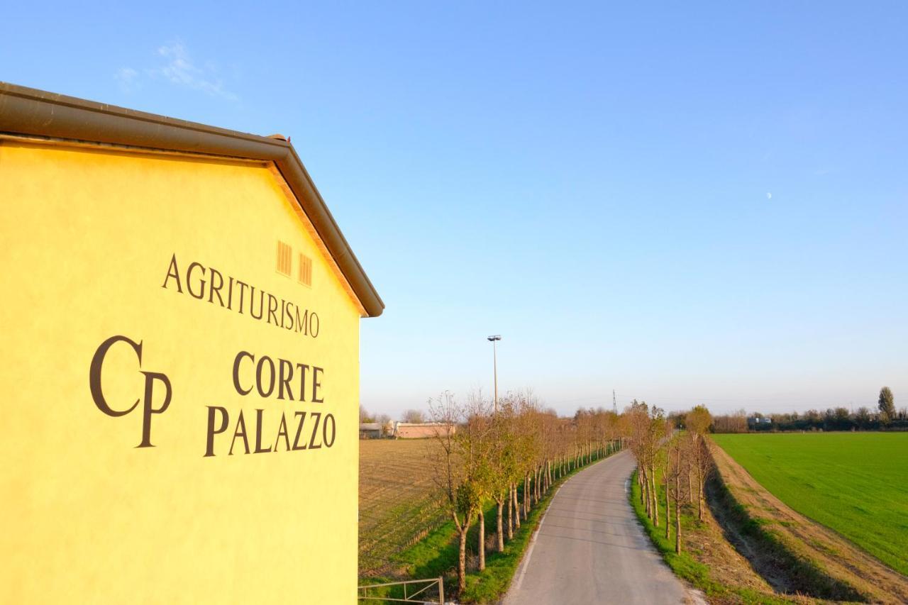 Agriturismo Corte Palazzo Marcaria Eksteriør billede