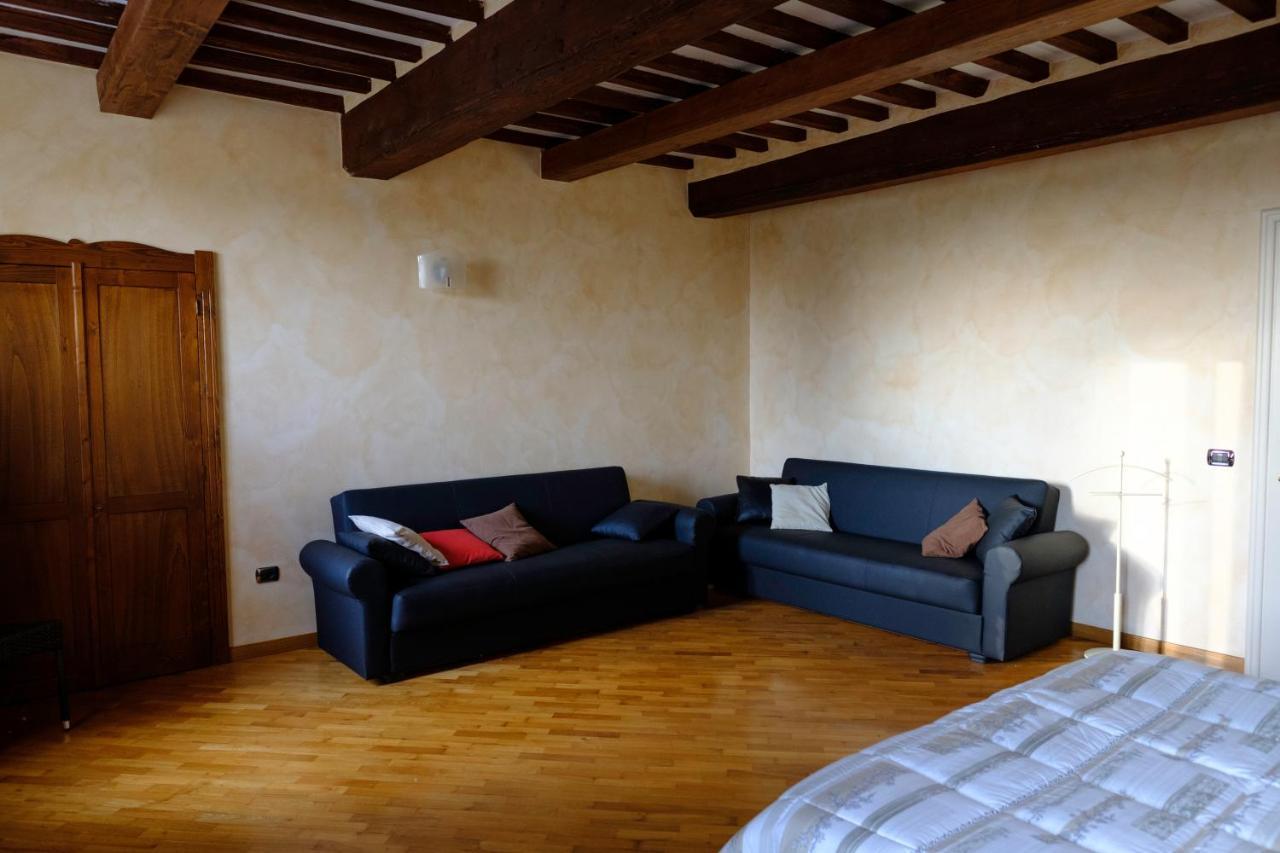 Agriturismo Corte Palazzo Marcaria Eksteriør billede