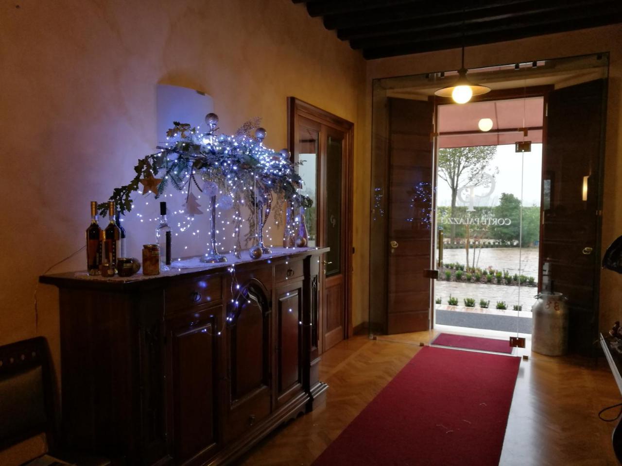 Agriturismo Corte Palazzo Marcaria Eksteriør billede